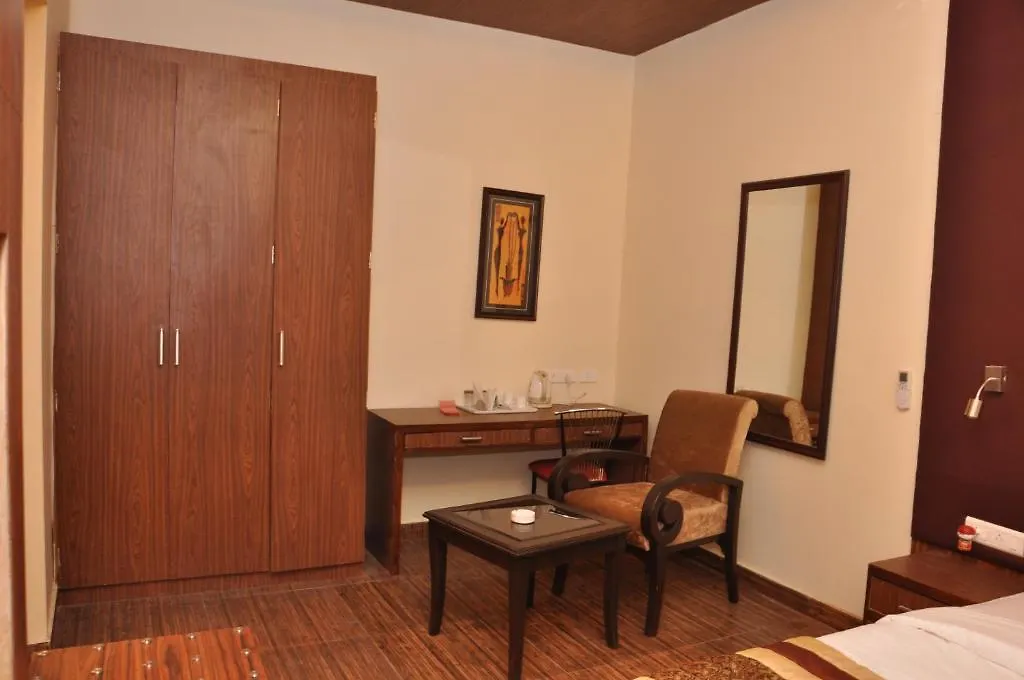 Imperial Pacific Hotel غورغاون الهند
